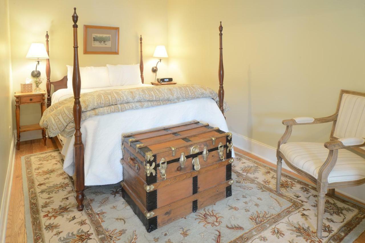 The Springwater Bed And Breakfast Saratoga Springs Kültér fotó