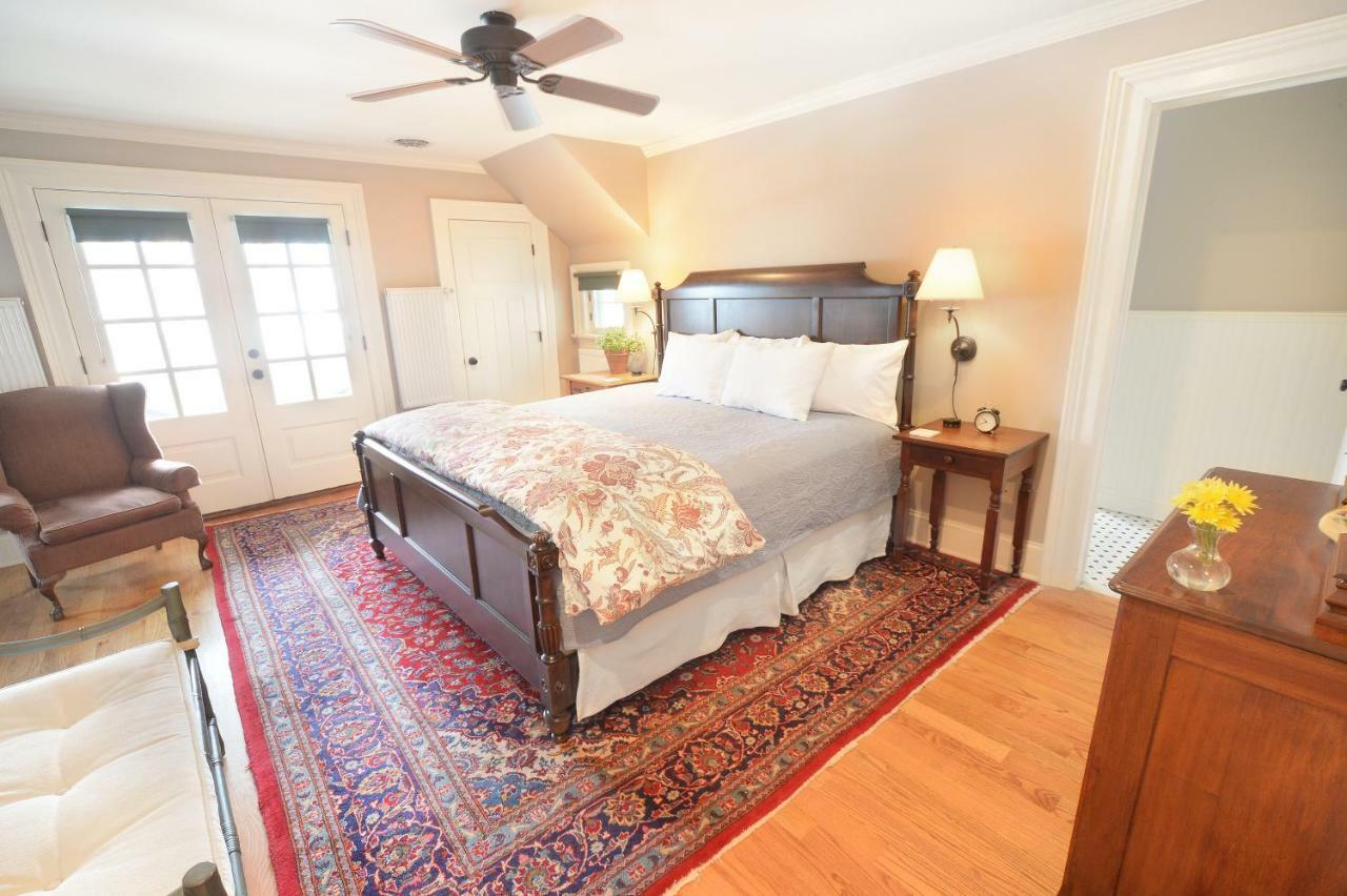The Springwater Bed And Breakfast Saratoga Springs Kültér fotó