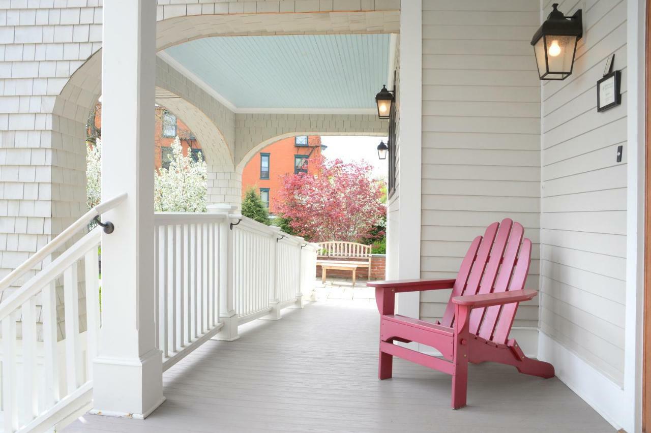 The Springwater Bed And Breakfast Saratoga Springs Kültér fotó